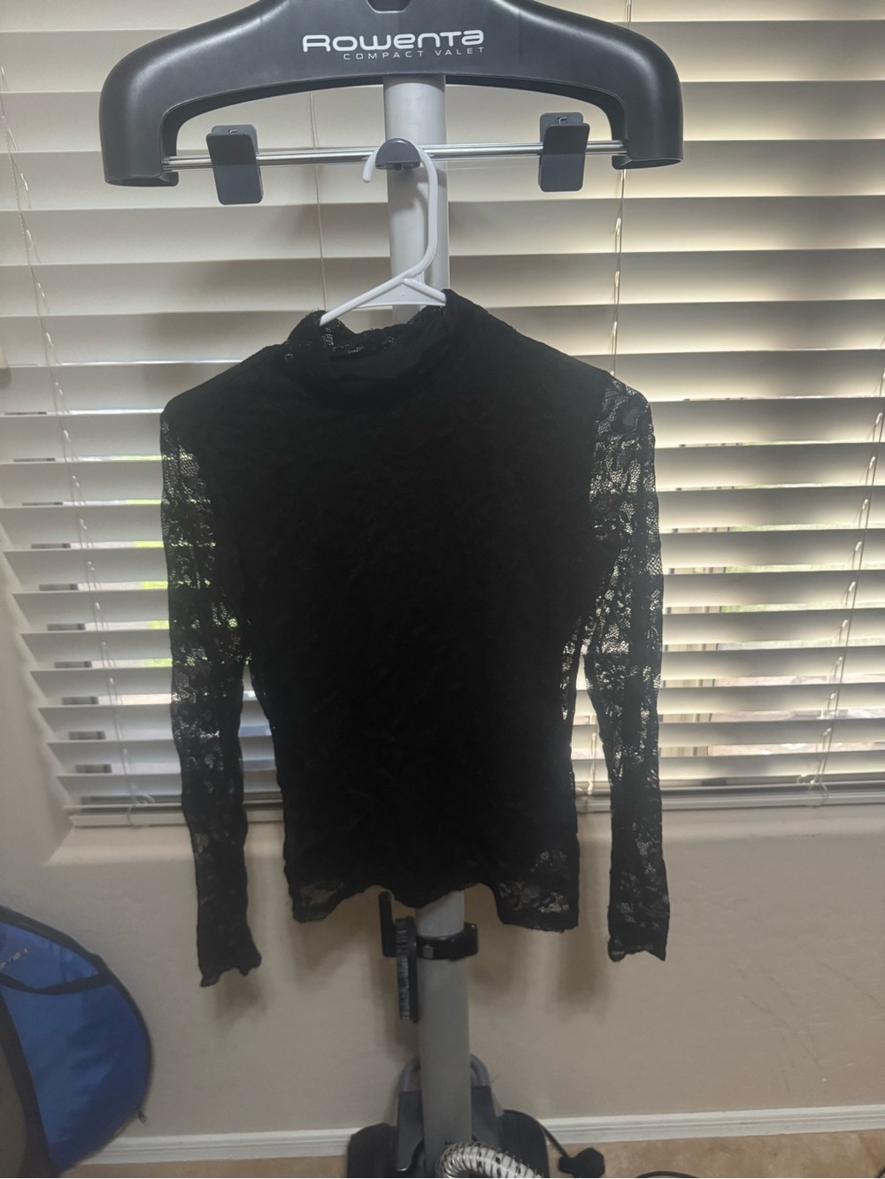 Lomon Black Lace Long Sleeve Mock Neck Top Women’s Small